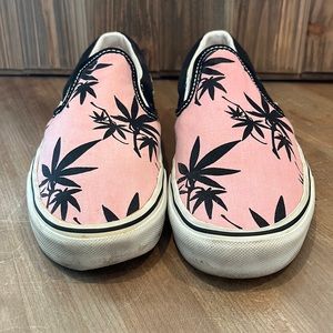 Vans women’s Pink and Black slip on RARE cannabis leaves Women’s Size 9.5